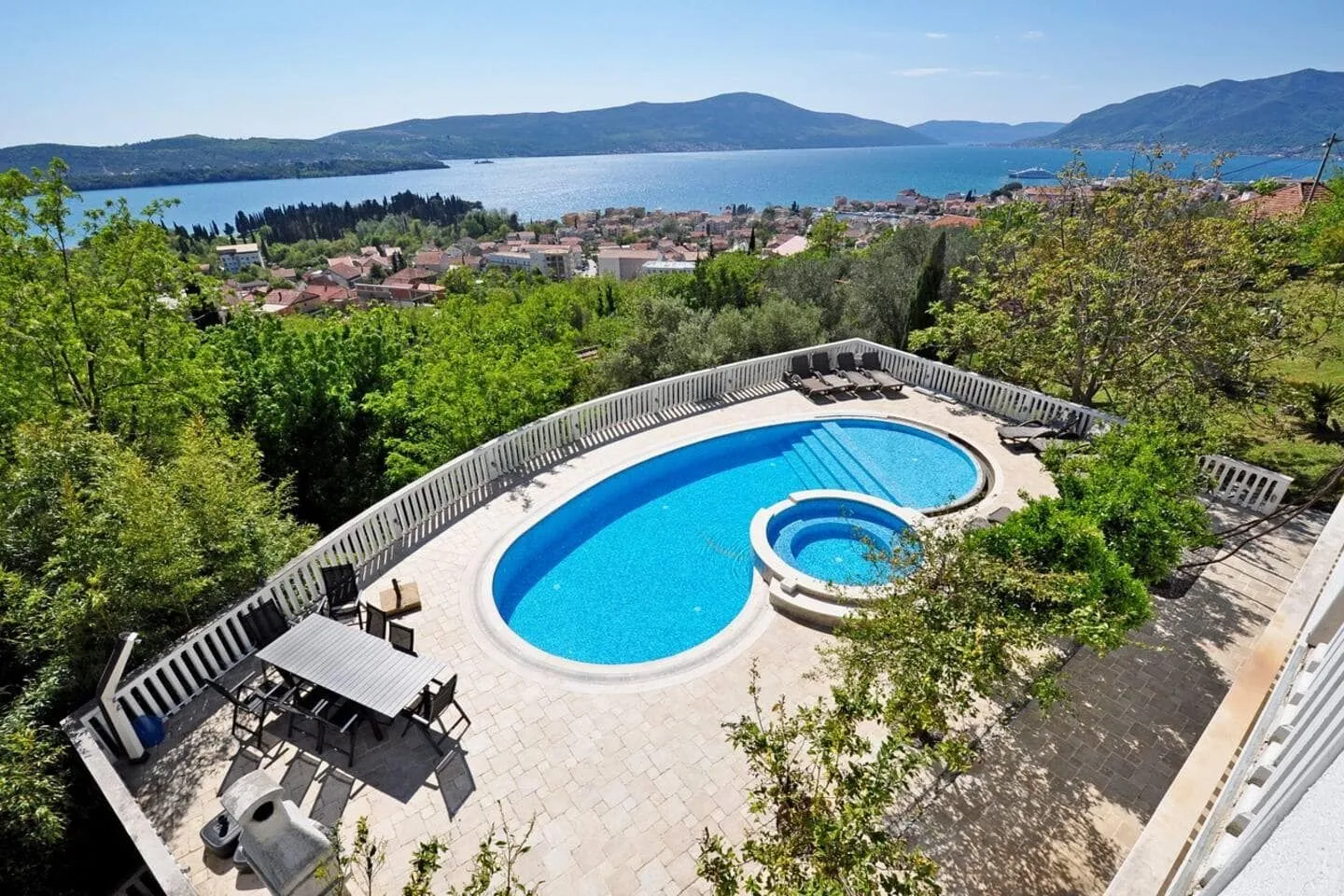 Prodaja, kuća, 350m², Tivat, Crna Gora