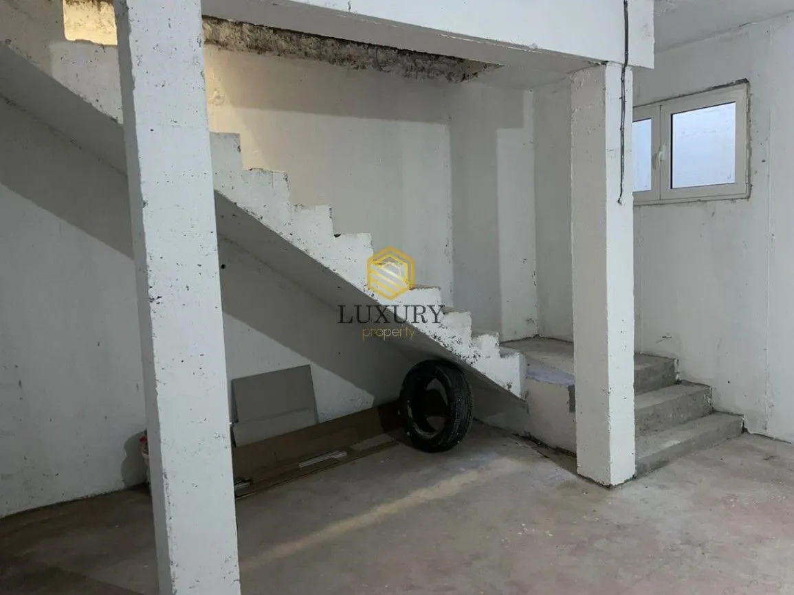 Rent, office space, 84m², Pobrežje, Podgorica
