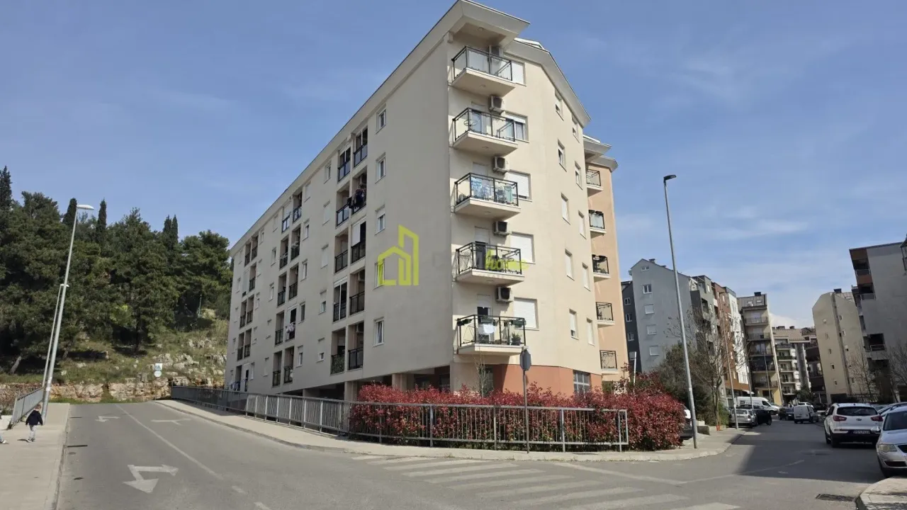 Sale, office space, 120m², Ljubović, Podgorica