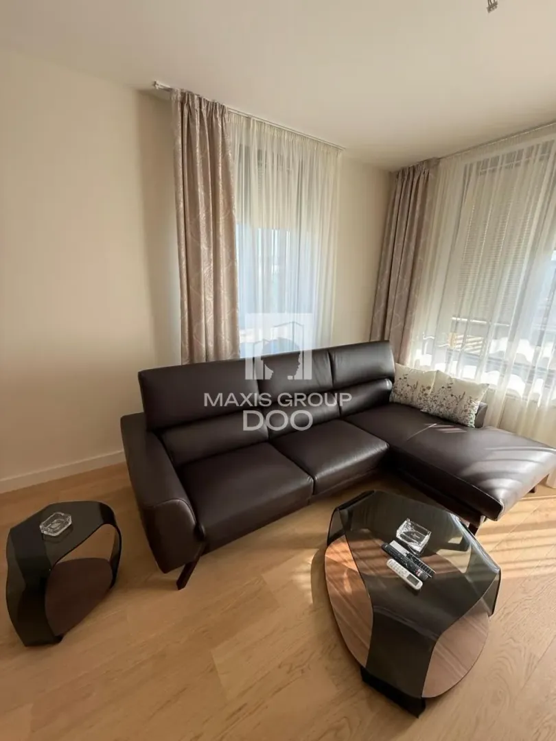 Sale, three bedroom apartment, 87m², Savski Venac, Beograd