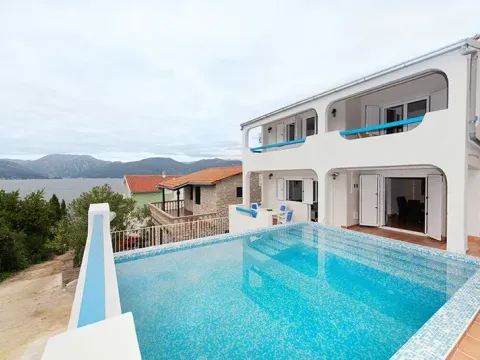 Prodaja, kuća, 100m², Tivat, Crna Gora - image 1