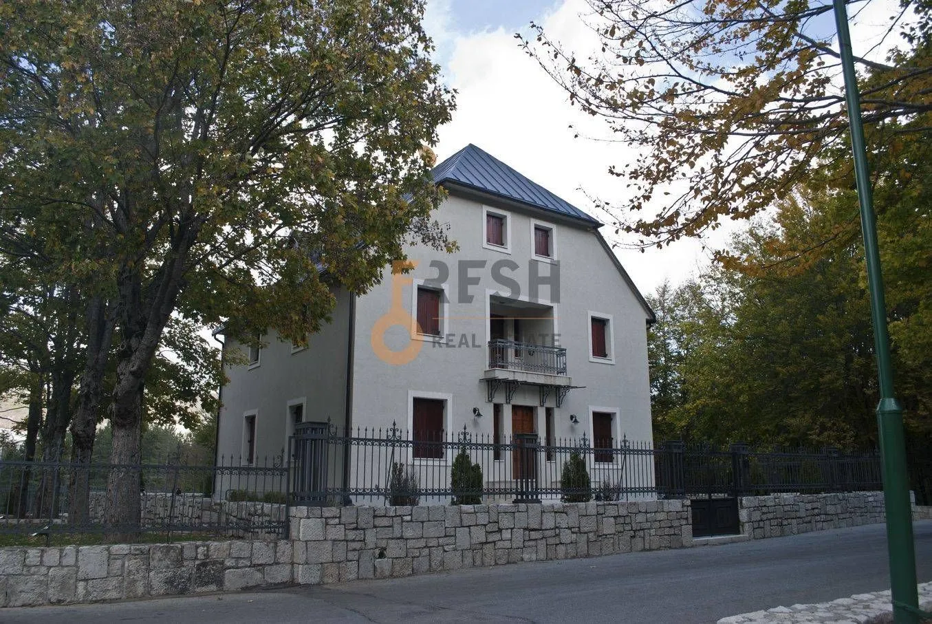 Prodaja, plac, 4307m², Cetinje, Crna Gora