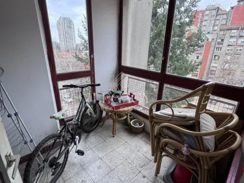 Izdavanje, trosoban stan, 77m², Banjica, Voždovac Sve Podlokacije - image 15