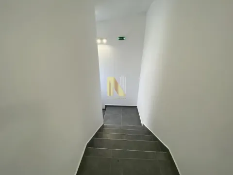 Izdavanje, poslovni prostor, 111m², Veternička rampa, Novi Sad Sve Podlokacije - image 6