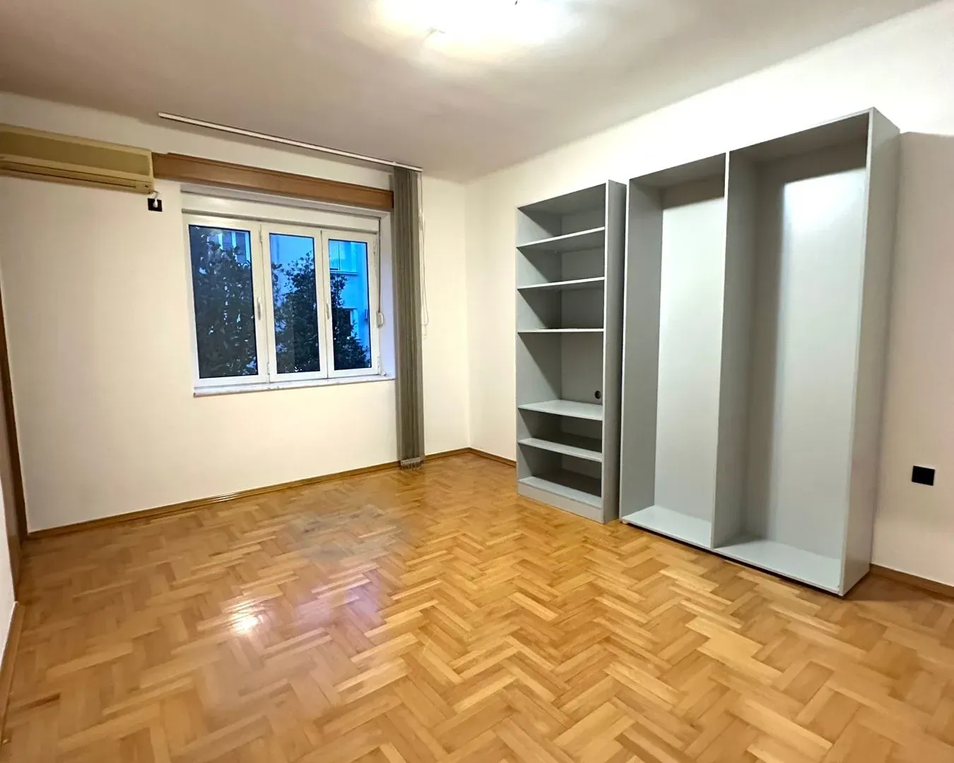 Rent, office space, 60m², Centar, Podgorica