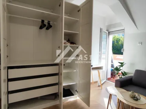 Izdavanje, stan, 30m², Adamovićevo Naselje, Novi Sad Sve Podlokacije - image 2