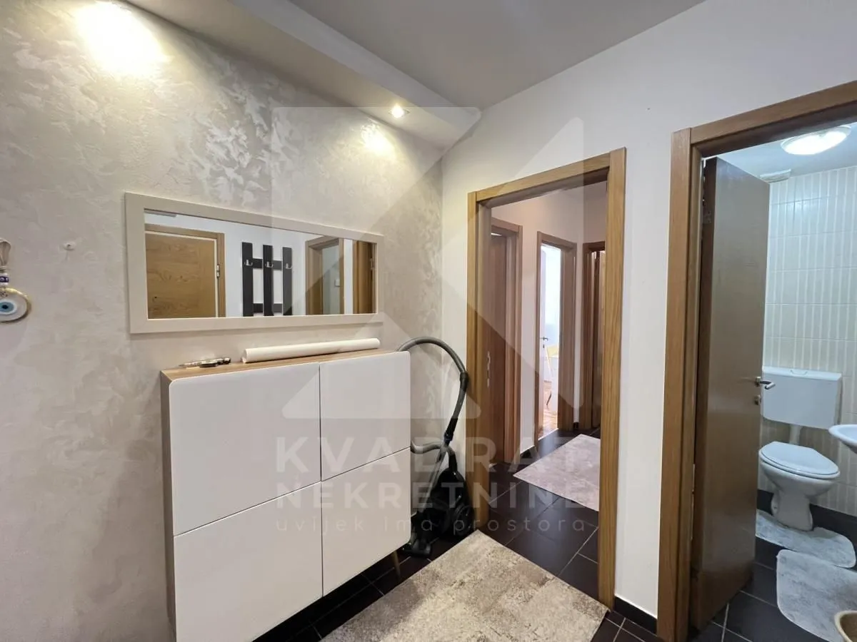 Izdavanje, dvosoban stan, 71m², Tuški Put, Podgorica
