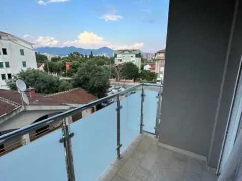 Izdavanje, jednosoban stan, 50m², Ljubović, Podgorica - image 13