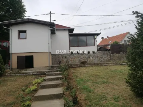 Prodaja, kuća, 292m², Sremska Kamenica, Petrovaradin