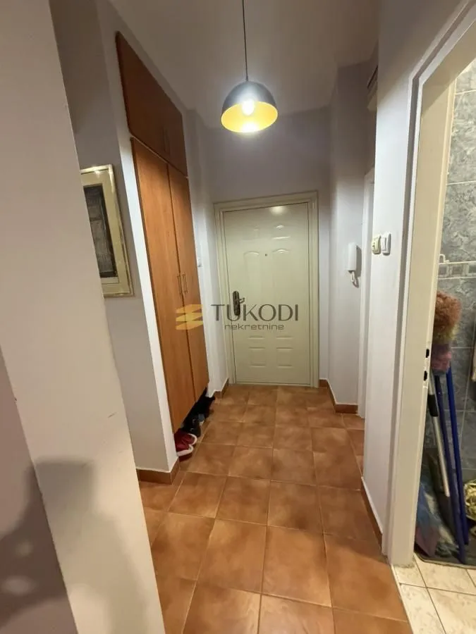Prodaja, trosoban stan, 87m², Centar, Novi Sad