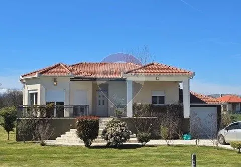 Izdavanje, kuća, 125m², Golubovci, Podgorica - image 7