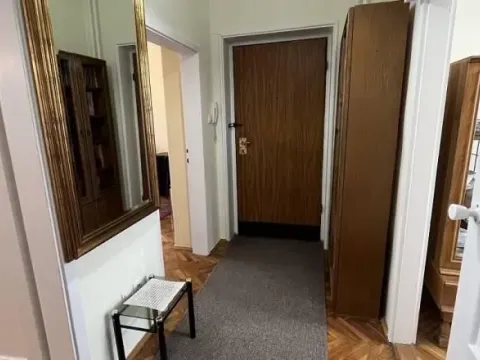 Izdavanje, trosoban stan, 60m², Neimar, Vračar Sve Podlokacije - image 4