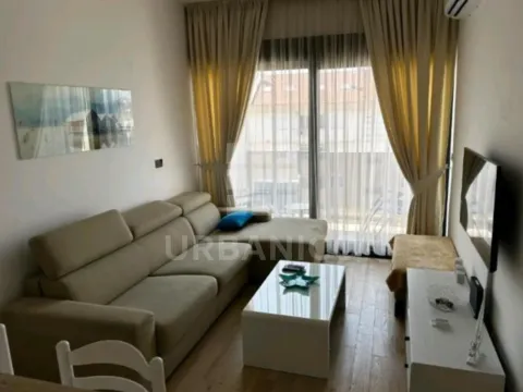 Izdavanje, garsonjera, 35m², Soho City, Bar - image 2