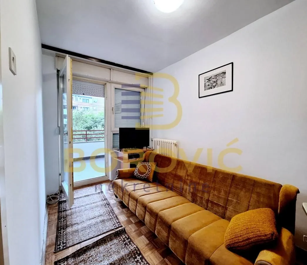 Rent, three bedroom apartment, 73m², Crveni Krst, Beograd