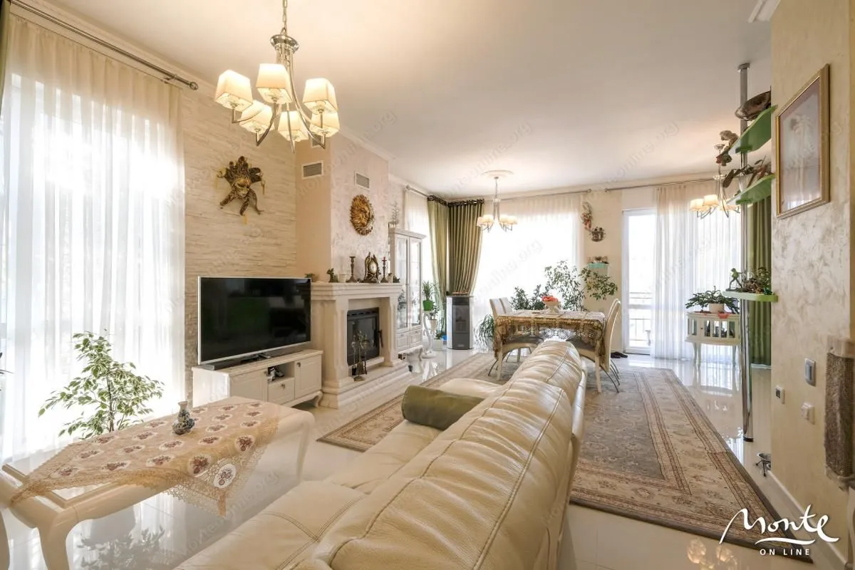 Prodaja, dvosoban stan, 174m², Lepetani, Tivat