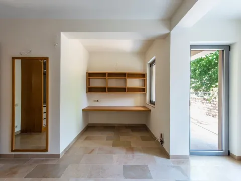 Sale, apartment, 510m², Muo, Kotor - image 27