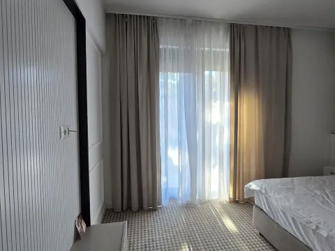 Prodaja, jednosoban stan, 74m², Centar, Budva - image 15