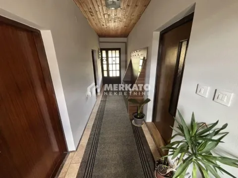 Prodaja, kuća, 140m², Melenci, Zrenjanin - image 12