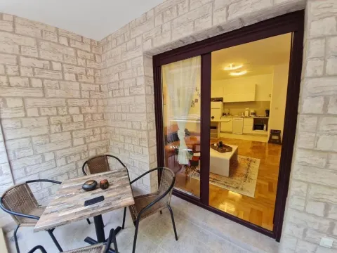 Rent, one bedroom apartment, 47m², Bečići, Budva - image 10