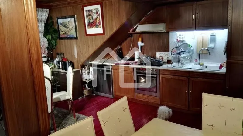 Sale, four bedroom apartment, 64m², Zemun Centar, Zemun Sve Podlokacije