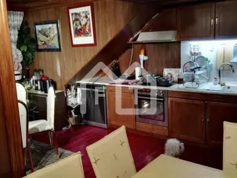 Sale, four bedroom apartment, 64m², Zemun Centar, Zemun Sve Podlokacije - image 12