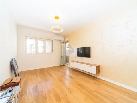 Izdavanje, jednosoban stan, 46m², Central Point, Podgorica - image 3