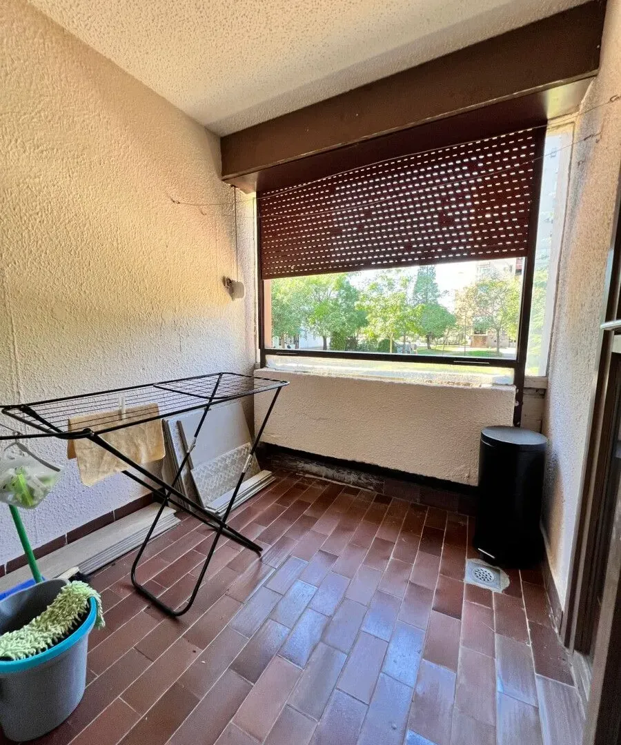 Izdavanje, dvosoban stan, 85m², Blok 5, Podgorica
