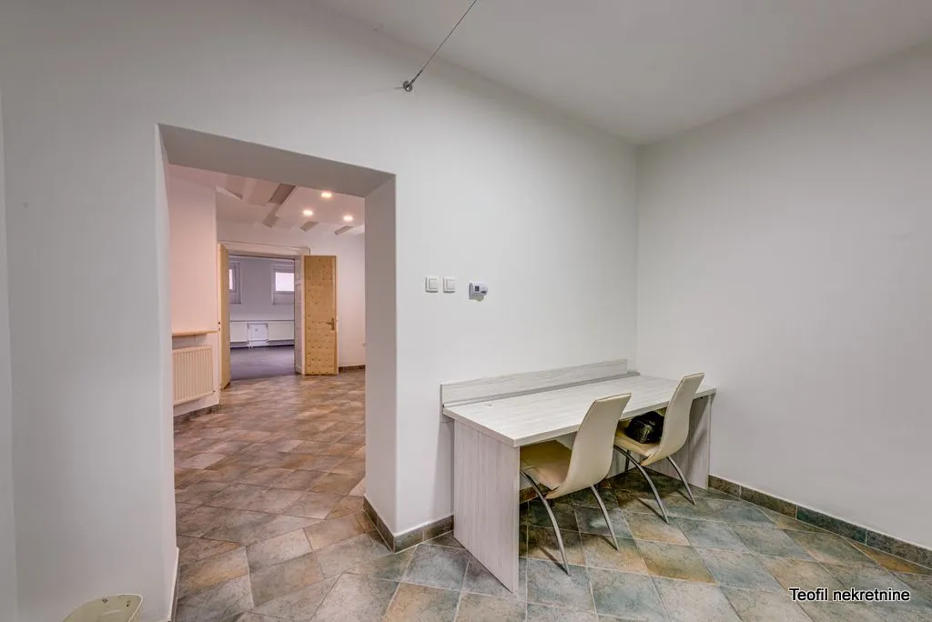 Prodaja, četvorosoban stan, 88m², Stari Grad, Beograd