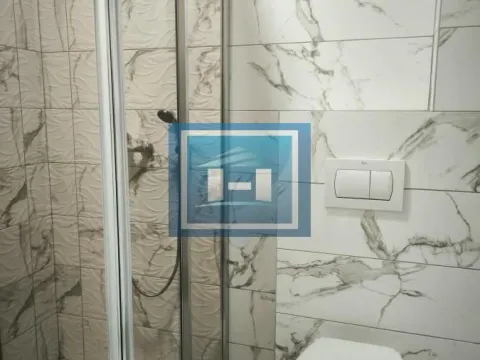 Izdavanje, stan, 223m², Centar, Ćuprija - image 8