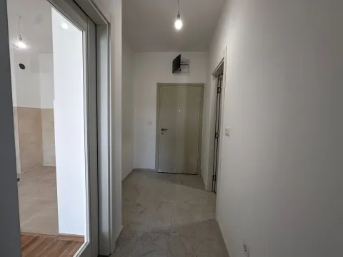 Sale, one bedroom apartment, 45m², Zabjelo, Podgorica - image 6
