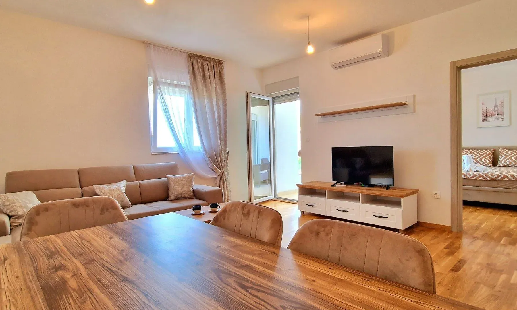Sale, two bedroom apartment, 59m², Bečići, Budva