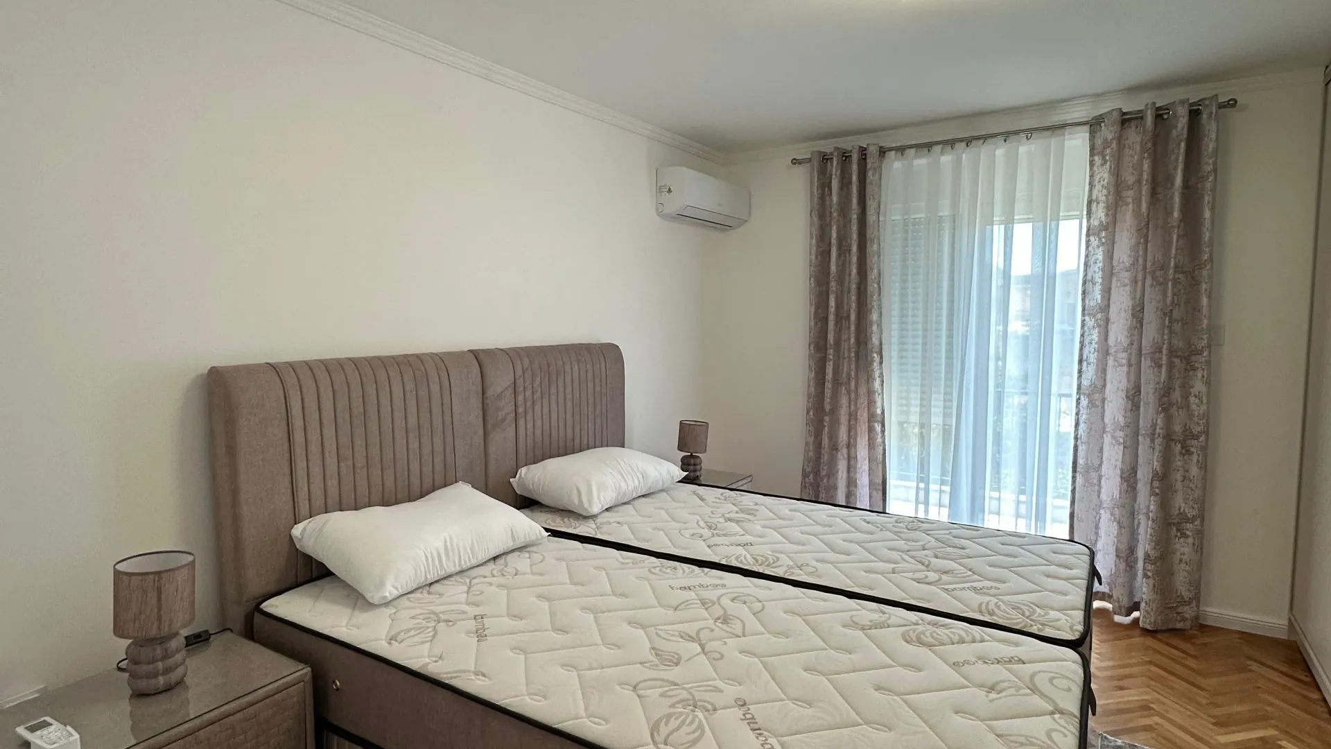 Rent, two bedroom apartment, 70m², Centar, Tivat