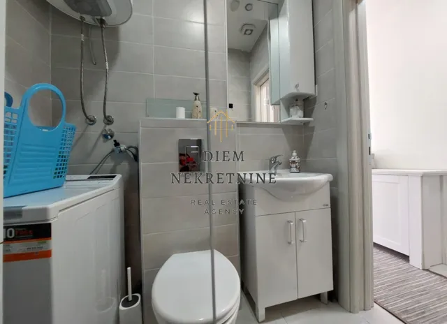 Izdavanje, jednosoban stan, 46m², Pod Kuk, Tivat