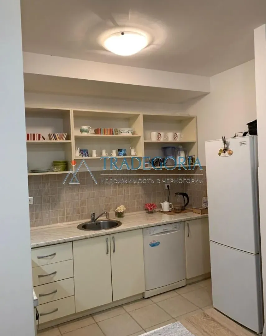 Prodaja, dvosoban stan, 76m², Bar, Crna Gora