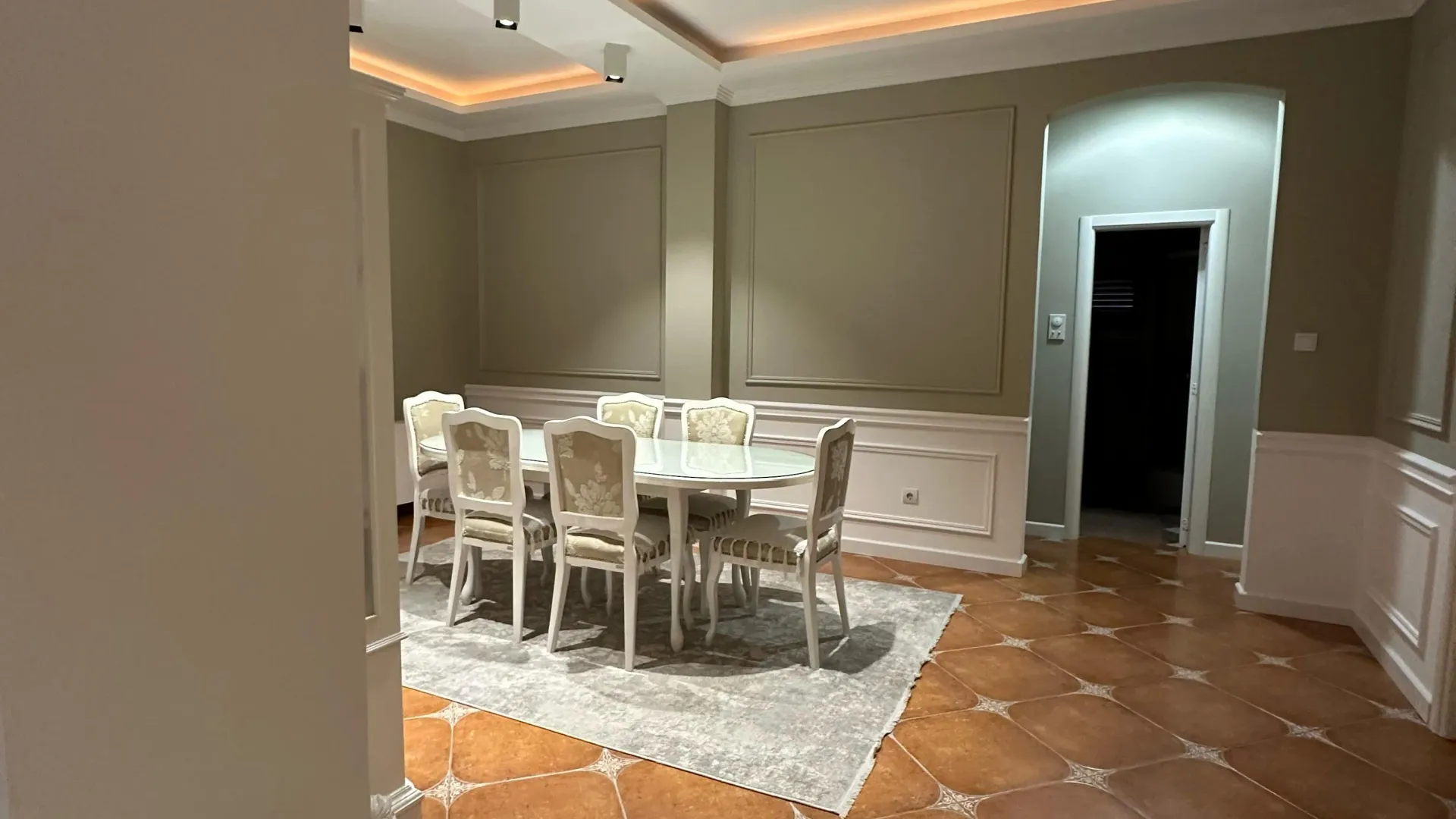 Rent, three bedroom apartment, 130m², Centar, Tivat