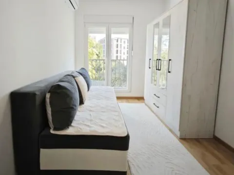 Izdavanje, dvosoban stan, 68m², Stara Varoš, Podgorica - image 6