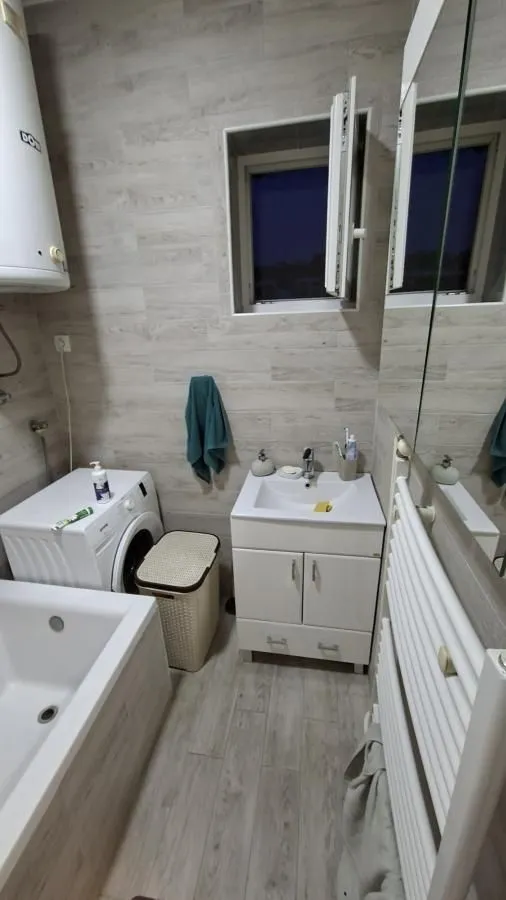 Prodaja, dvosoban stan, 70m², Kej, Novi Sad Sve Podlokacije