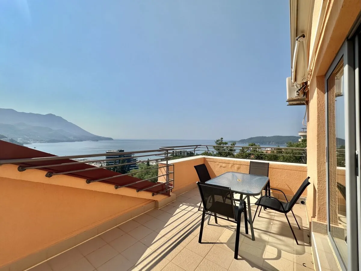 Sale, two bedroom apartment, 80m², Bečići, Budva