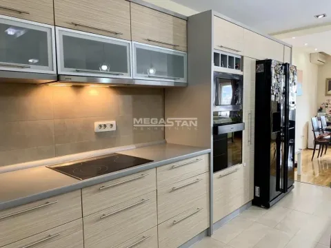 Sale, four bedroom apartment, 157m², Đeram Pijaca, Beograd - image 2