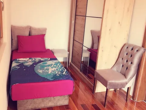 Rent, two bedroom apartment, 73m², Bečići, Budva - image 7