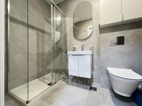 Izdavanje, jednosoban stan, 49m², Central Point, Podgorica - image 8