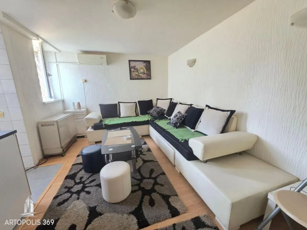 Izdavanje, jednosoban stan, 28m², Vračar Hram, Vračar Sve Podlokacije