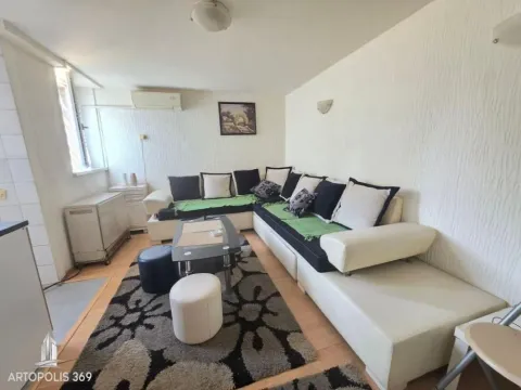 Izdavanje, jednosoban stan, 28m², Vračar Hram, Vračar Sve Podlokacije - image 2