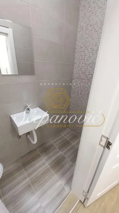 Prodaja, dvosoban stan, 57m², Centar, Novi Sad