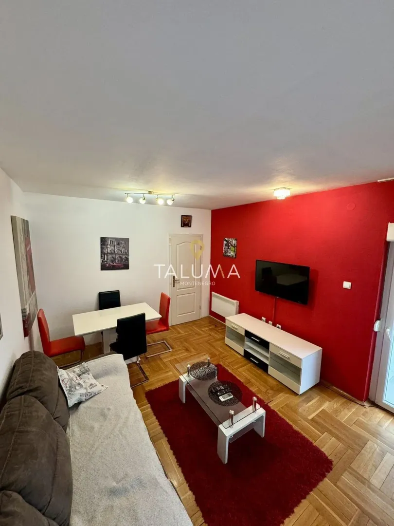 Rent, one bedroom apartment, 50m², Stari Aerodrom, Podgorica