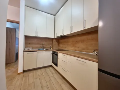 Rent, two bedroom apartment, 69m², Budva, Crna Gora - image 9