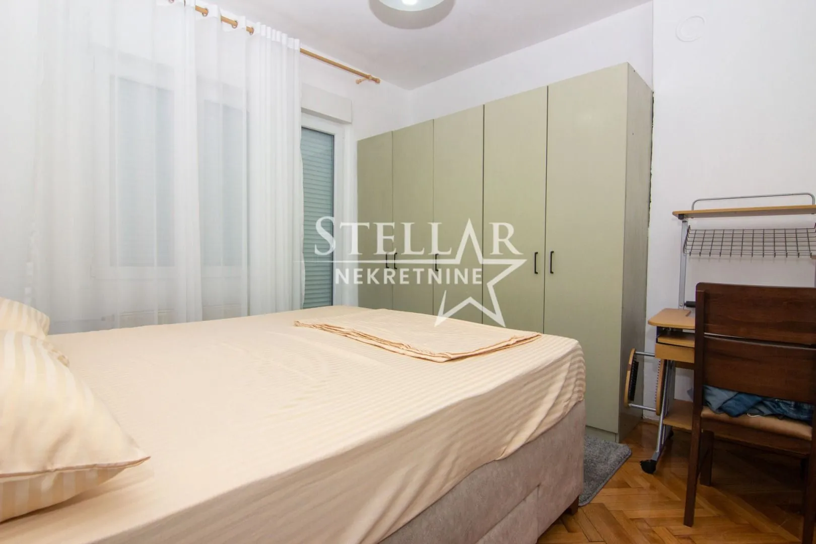 Izdavanje, dvosoban stan, 80m², Centar, Podgorica