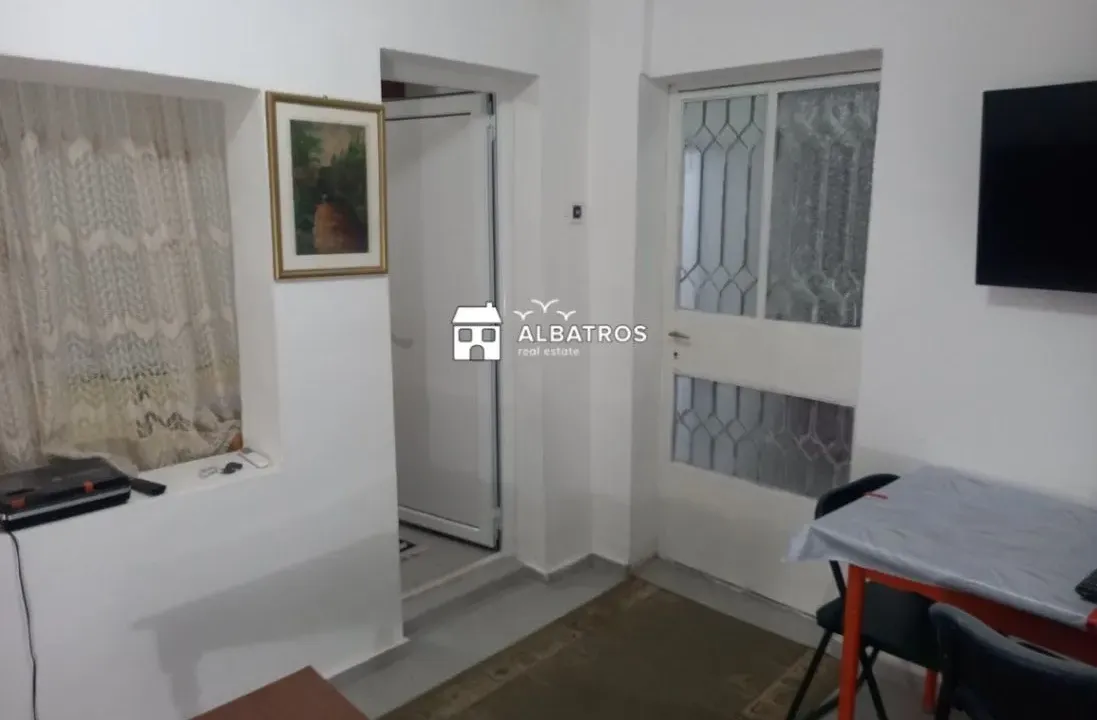 Izdavanje, jednosoban stan, 50m², Šušanj, Bar