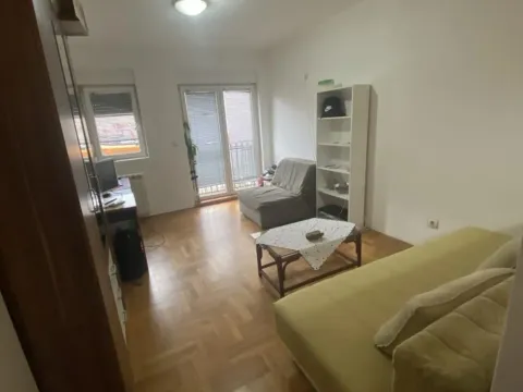 Stan in Cvetkova Pijaca