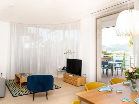 Rent, two bedroom apartment, 150m², Centar, Budva - image 1